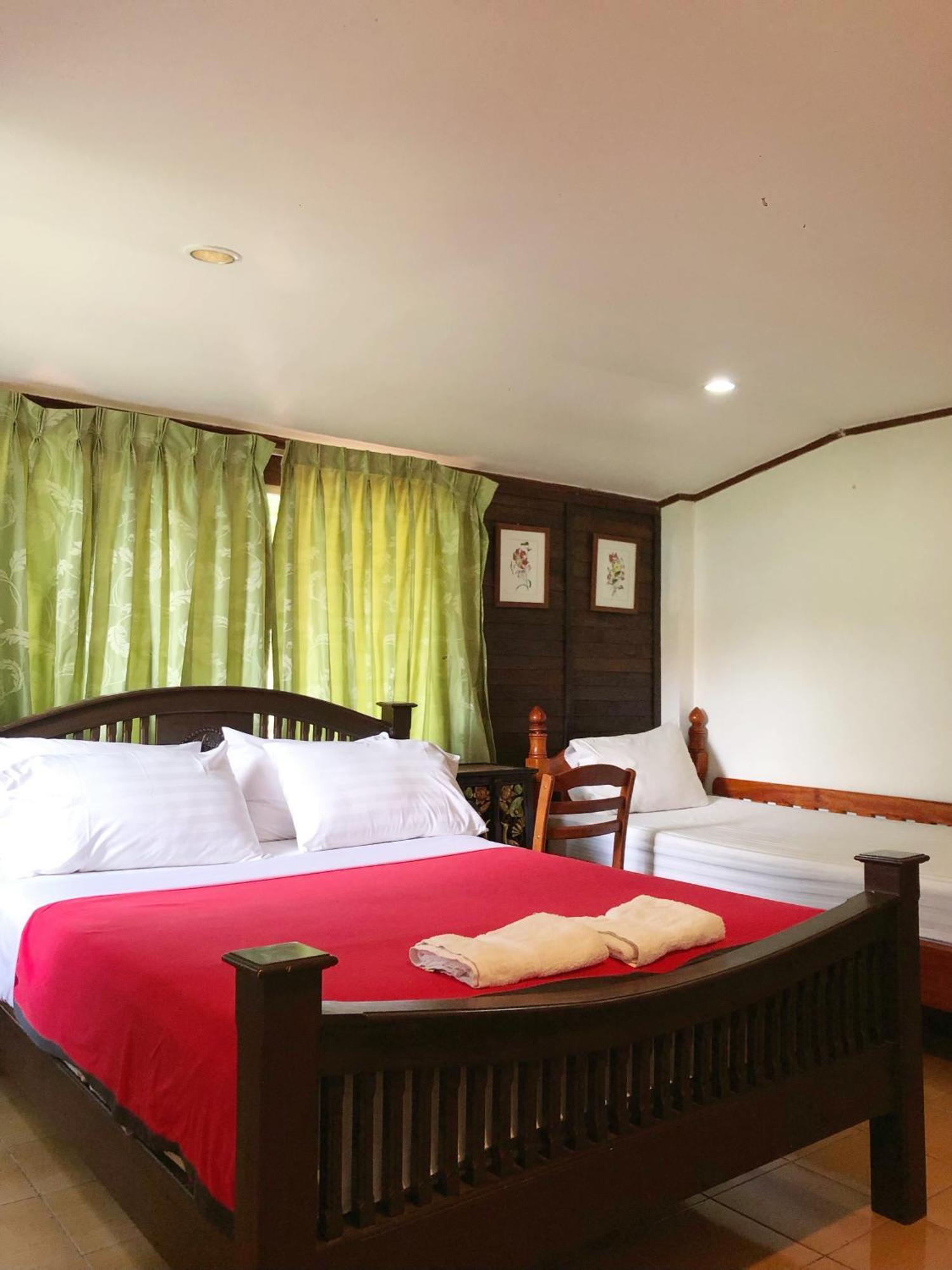 Moradok Thai Guesthouse Ayutthaya Bagian luar foto
